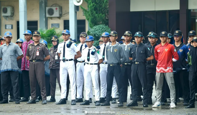 https://www.smkn3banjarmasin.sch.id/images/noimage.jpg