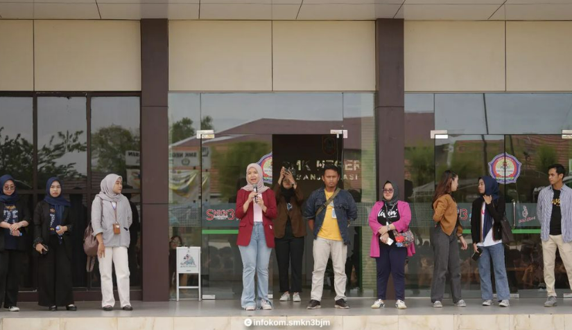 https://www.smkn3banjarmasin.sch.id/images/noimage.jpg