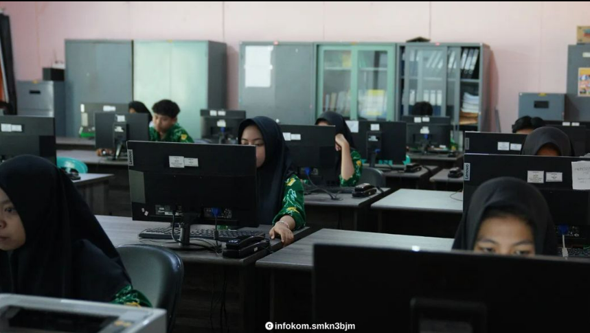 https://www.smkn3banjarmasin.sch.id/images/noimage.jpg
