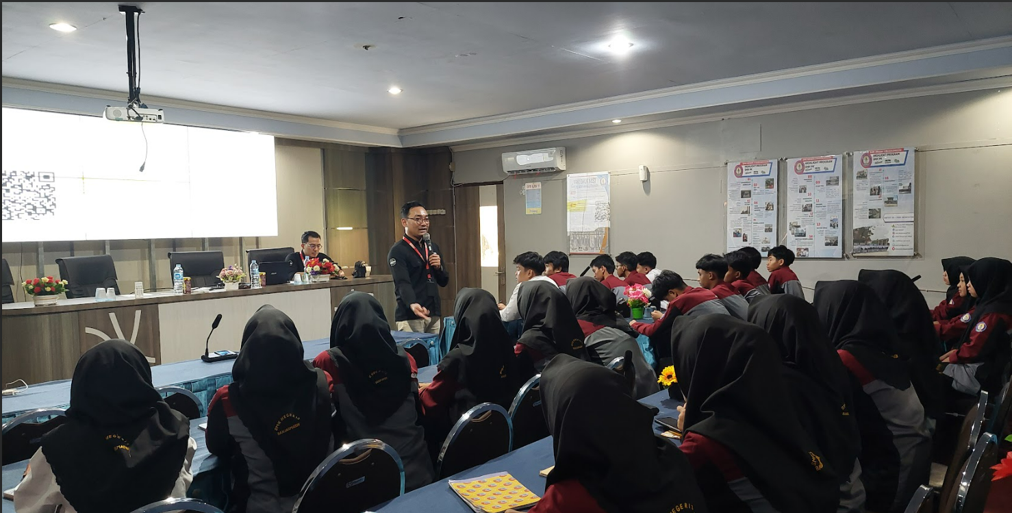 https://www.smkn3banjarmasin.sch.id/images/noimage.jpg