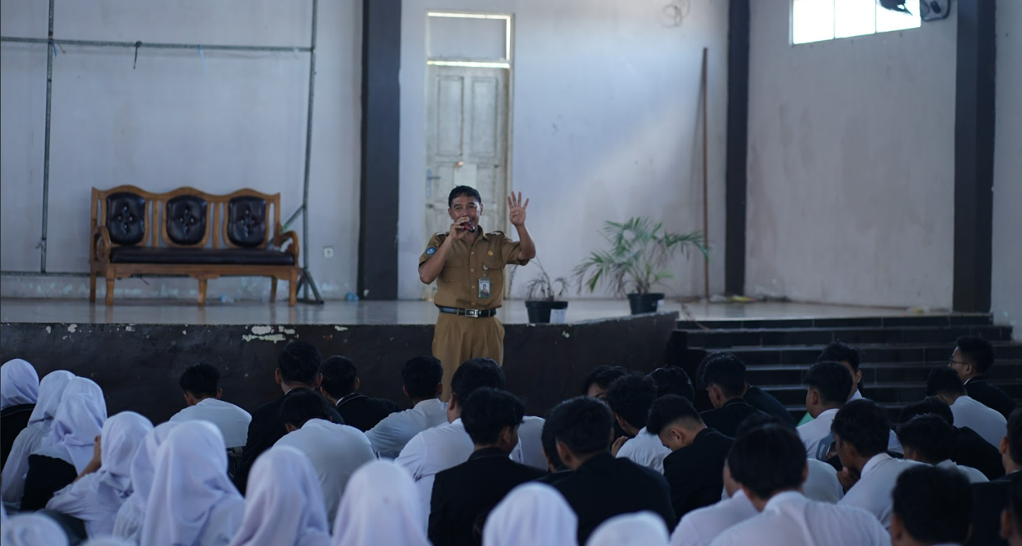 https://www.smkn3banjarmasin.sch.id/images/noimage.jpg