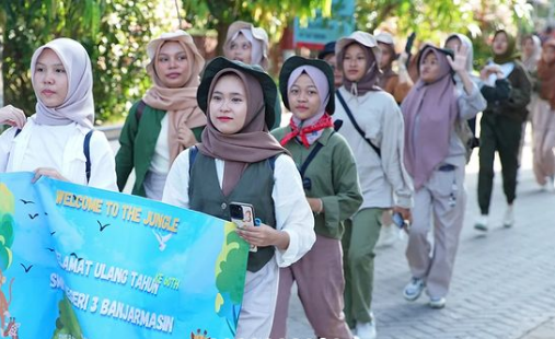 https://www.smkn3banjarmasin.sch.id/images/noimage.jpg