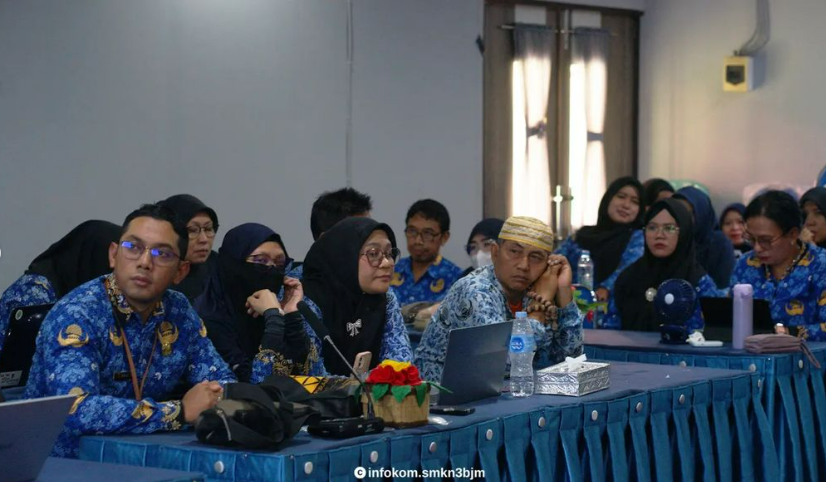https://www.smkn3banjarmasin.sch.id/images/noimage.jpg