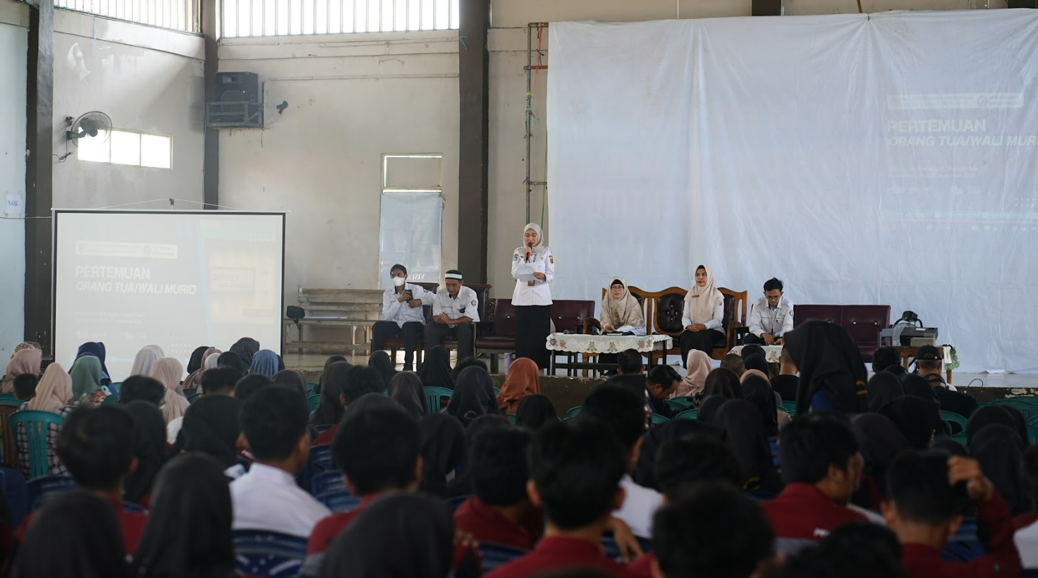 https://www.smkn3banjarmasin.sch.id/images/noimage.jpg
