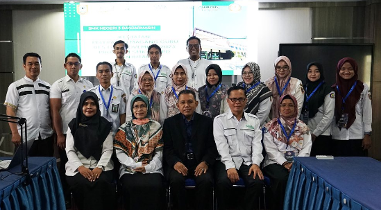 https://www.smkn3banjarmasin.sch.id/images/noimage.jpg