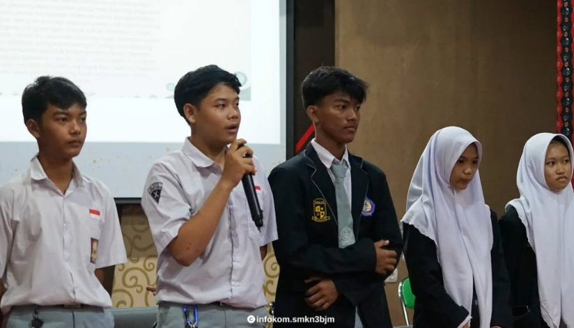 https://www.smkn3banjarmasin.sch.id/images/noimage.jpg