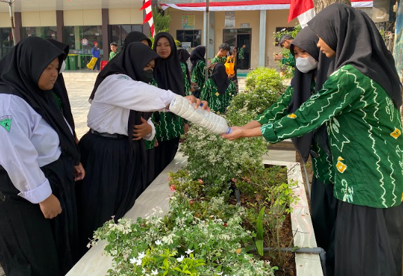 https://www.smkn3banjarmasin.sch.id/images/noimage.jpg