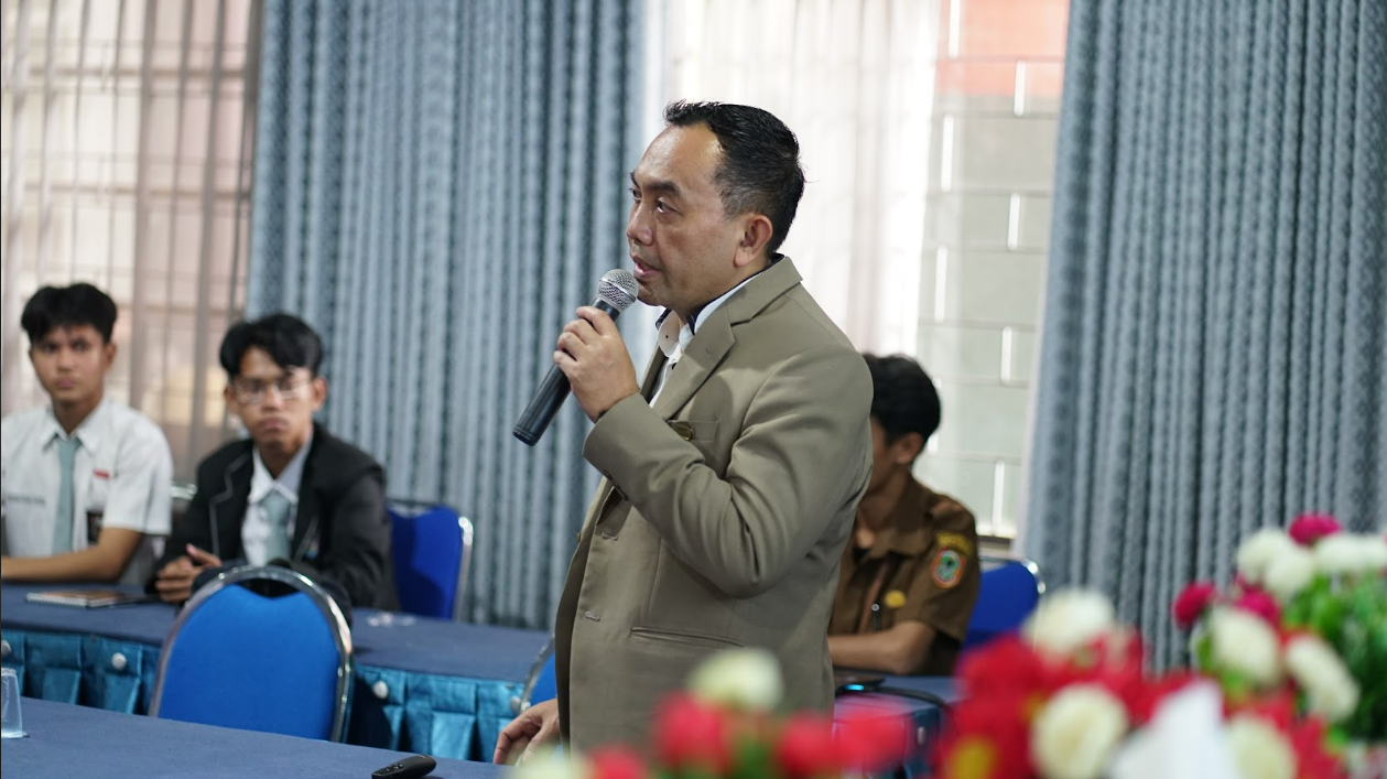 https://www.smkn3banjarmasin.sch.id/images/noimage.jpg