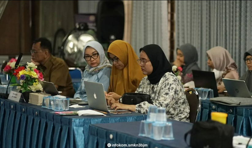 https://www.smkn3banjarmasin.sch.id/images/noimage.jpg
